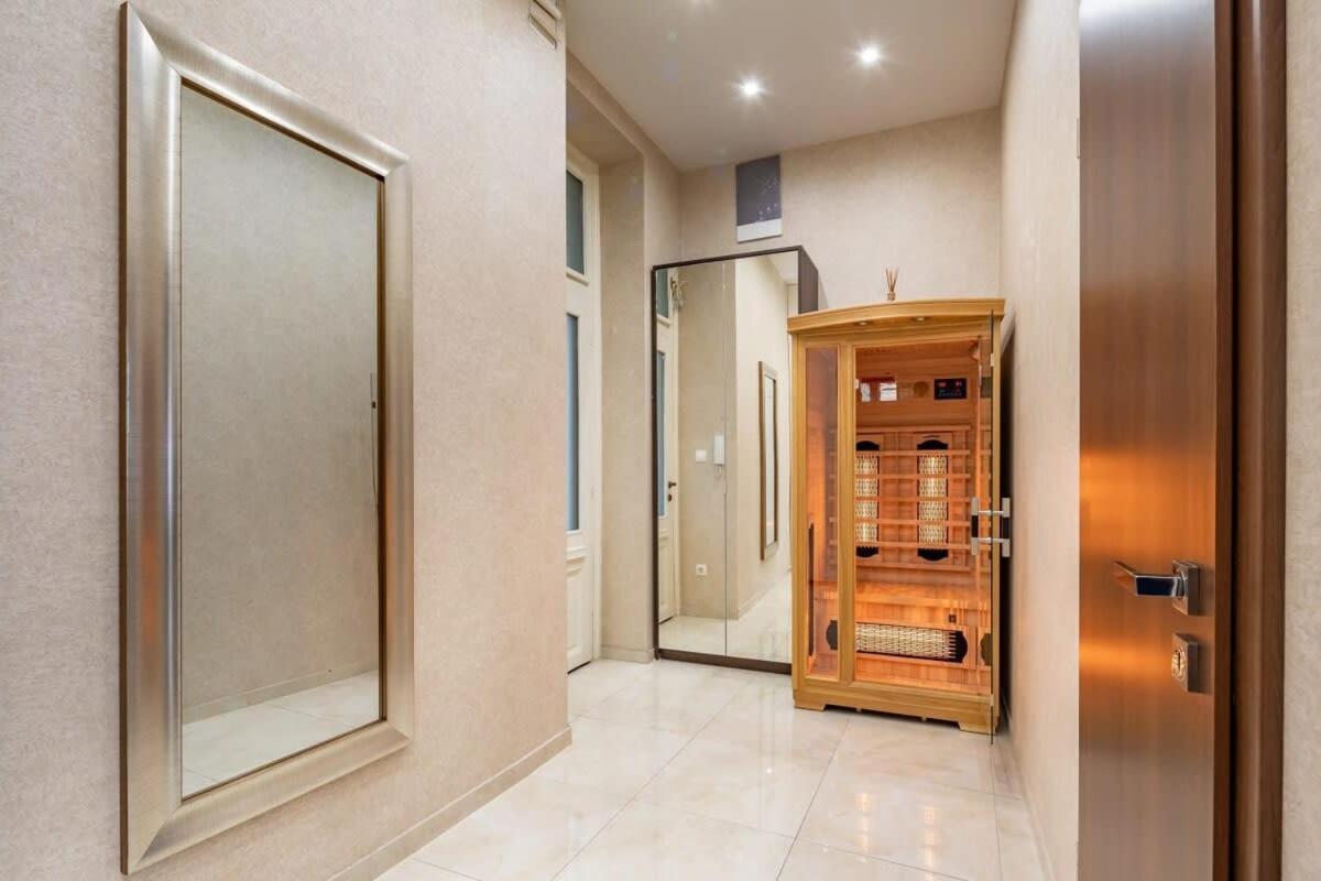 Апартаменты Splendid Perfectly Located Flat With Sauna Будапешт Экстерьер фото